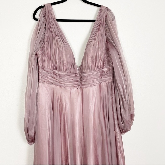 Mac Duggal Whimsical Chiffon Evening Gown - Picture 5 of 16